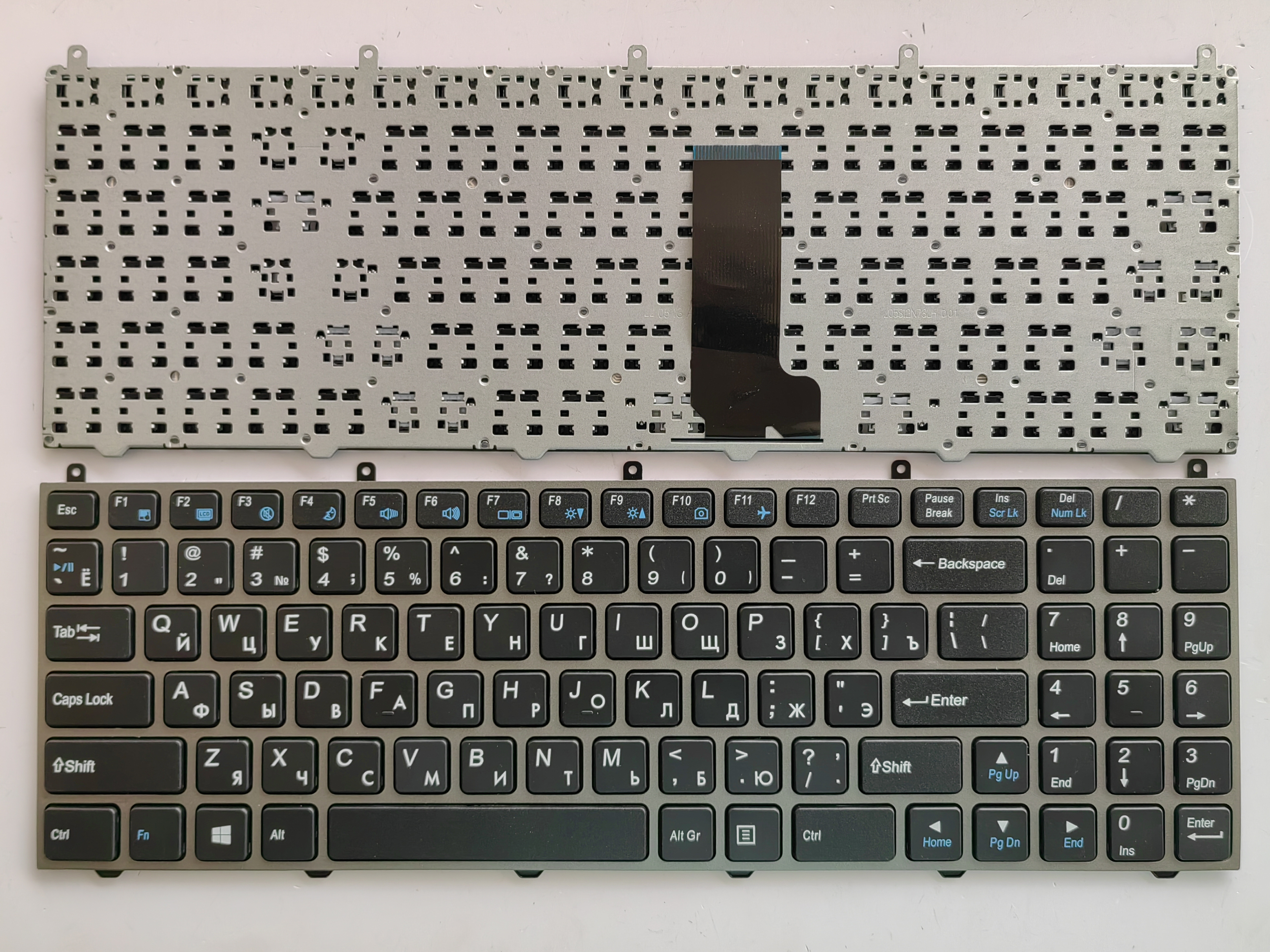 Picture of New Replacement Laptop Keyboard For HASEE K590C/W650 GRAY FRAME BLACK RU Layout